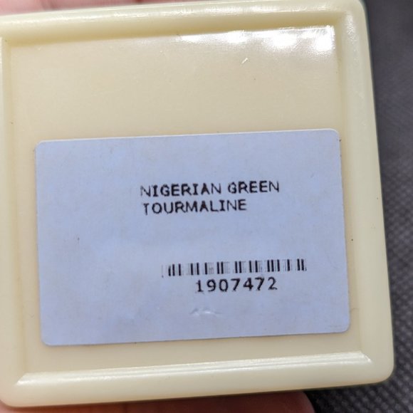 Set of two round 10mm green Nigerian tourmaline - Picture 2 of 4